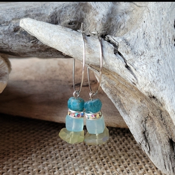 Artisan silver hoops with Semi-Precious Stone Dangles, chalcedony, lemon quartz - Picture 2 of 4